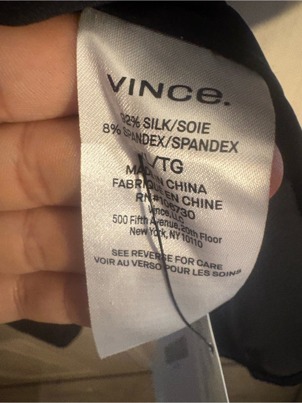 Vince Black V-Neck Blouse women’s XL silk blend Dressy Work Casual Preppy - Picture 5 of 8